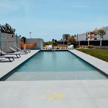 Casa de Férias Yellow Sweet - Maria E Beatriz Nazaré