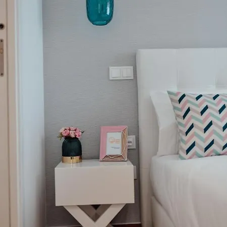 Yellow Sweet - Maria E Beatriz Casa de Férias