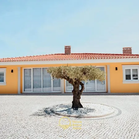 Yellow Sweet Home - Maria e Beatriz *