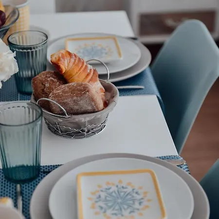 Yellow Sweet - Maria E Beatriz * 纳扎雷