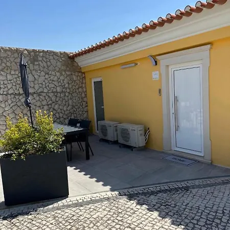 Yellow Sweet - Maria E Beatriz Holiday home *